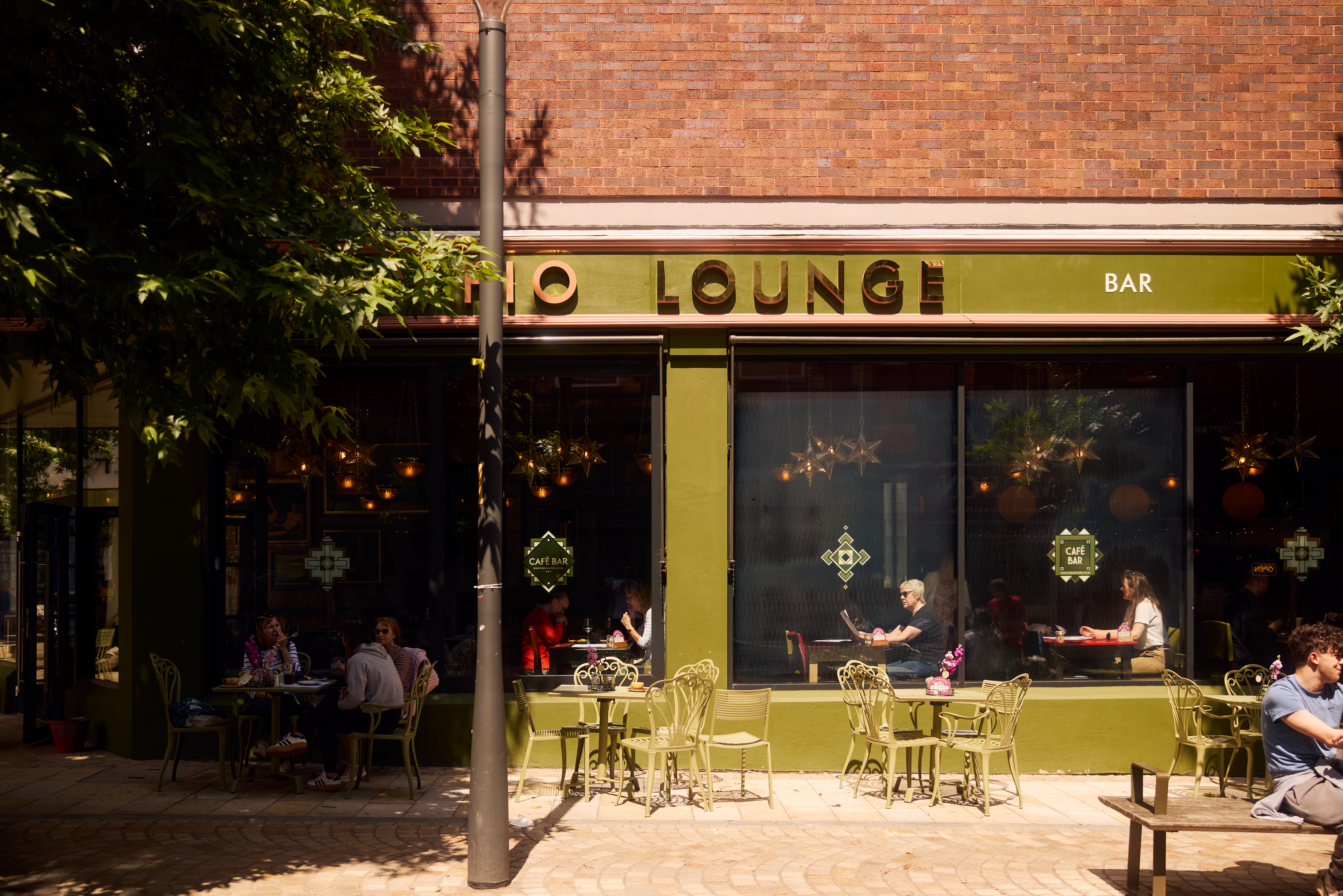LOUNGERS OPENING ITS DOORS IN STRETFORD TOWN CENTRE 